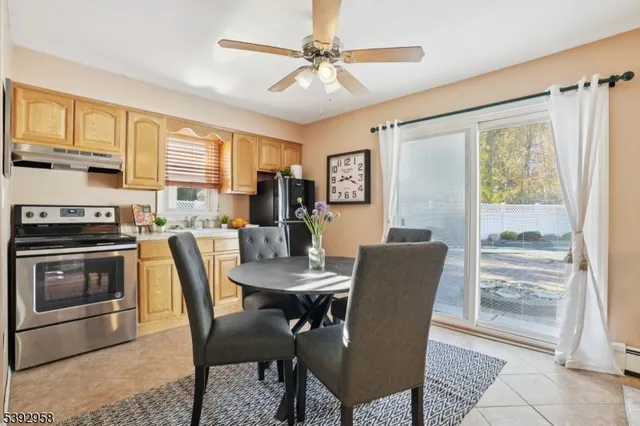 $899,900 | 16 Jaclyn Drive, East Hanover, NJ 07936