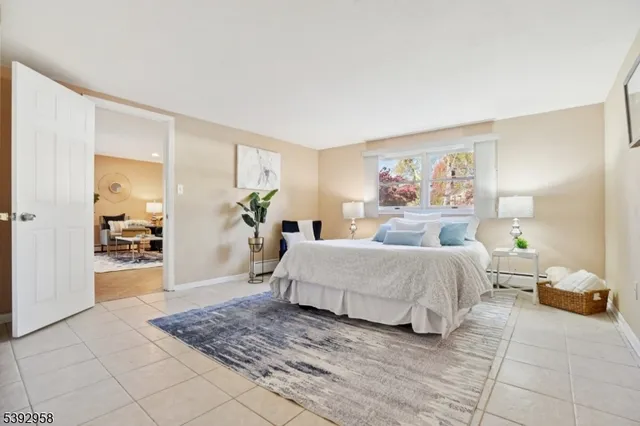 $899,900 | 16 Jaclyn Drive, East Hanover, NJ 07936