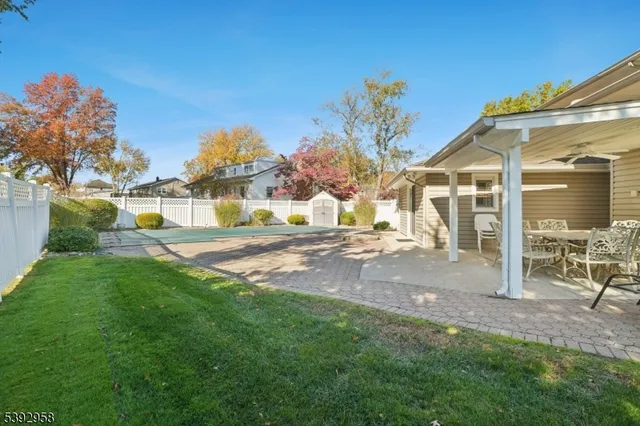 $899,900 | 16 Jaclyn Drive, East Hanover, NJ 07936