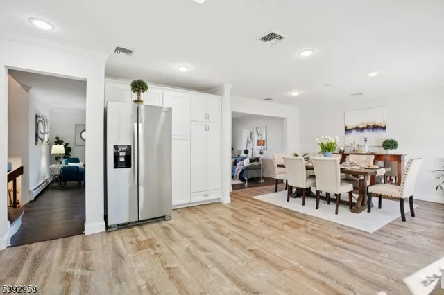 $899,900 | 16 Jaclyn Drive, East Hanover, NJ 07936