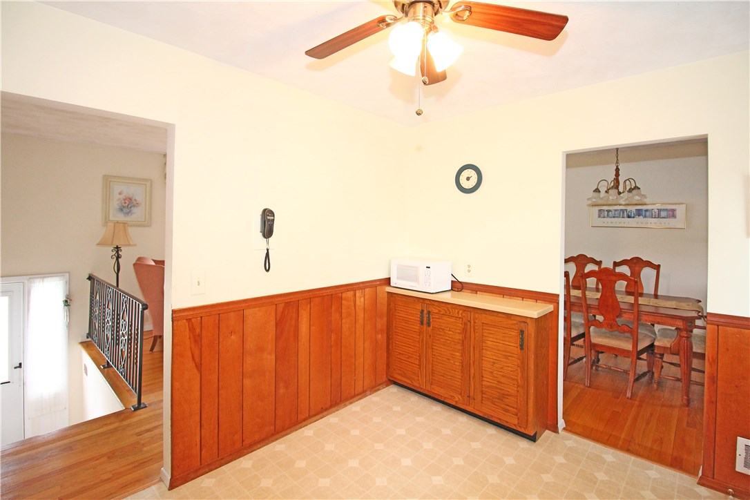 10 Pocono Road Middletown, RI 02842 - Photo 21 of 41
