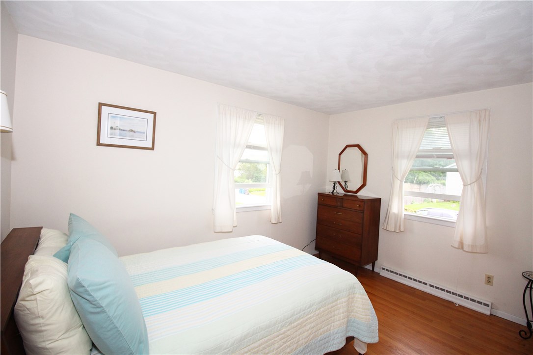 10 Pocono Road Middletown, RI 02842 - Photo 23 of 41
