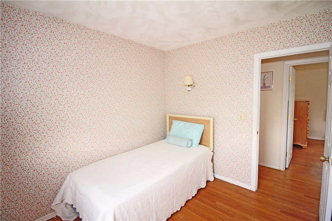 10 Pocono Road Middletown, RI 02842 - Photo 28 of 41