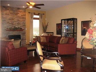 867 Jackson Road Mullica Hill, NJ 08062 - Photo 2 of 12 Living Room