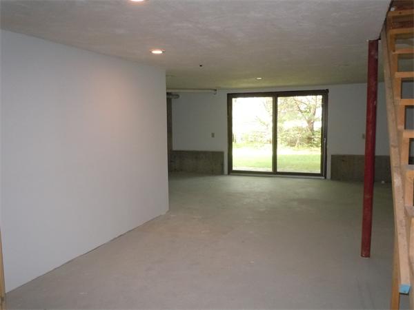 18 Deer Path, Unit 2 Maynard, MA 01754 - Photo 21 of 29 Gallery Image 21