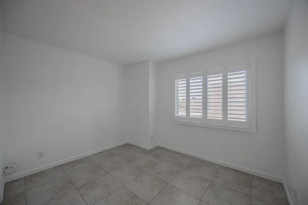 $1,450 | 4615 East Jones Avenue, Phoenix, AZ 85040