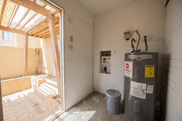 $1,450 | 4615 East Jones Avenue, Phoenix, AZ 85040