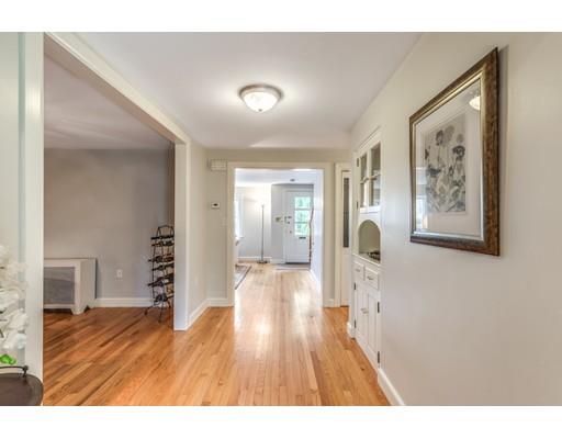 11 Enslin Road Needham, MA 02492 - Photo 13 of 28