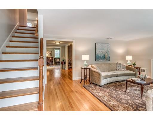 11 Enslin Road Needham, MA 02492 - Photo 4 of 28