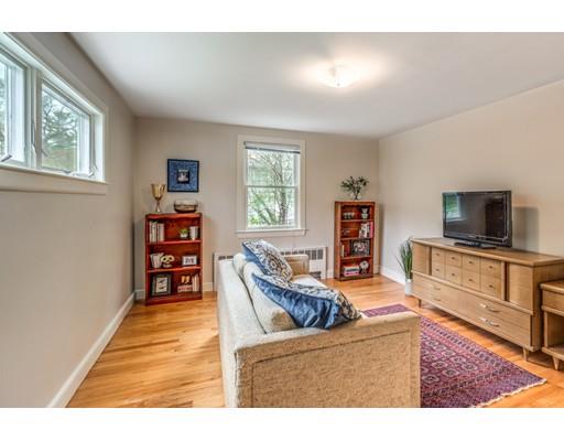 11 Enslin Road Needham, MA 02492 - Photo 8 of 28