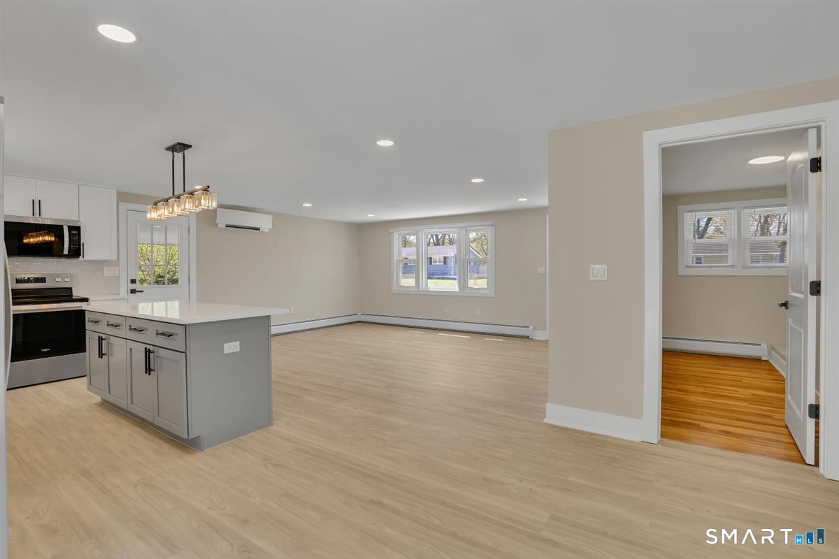 3 Marble Road Enfield, CT 06082 - Photo 16 of 40