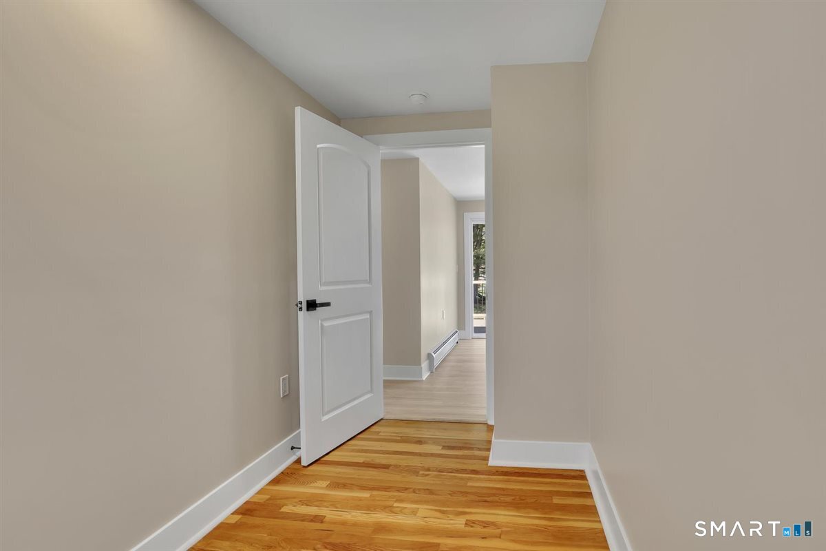 3 Marble Road Enfield, CT 06082 - Photo 18 of 40