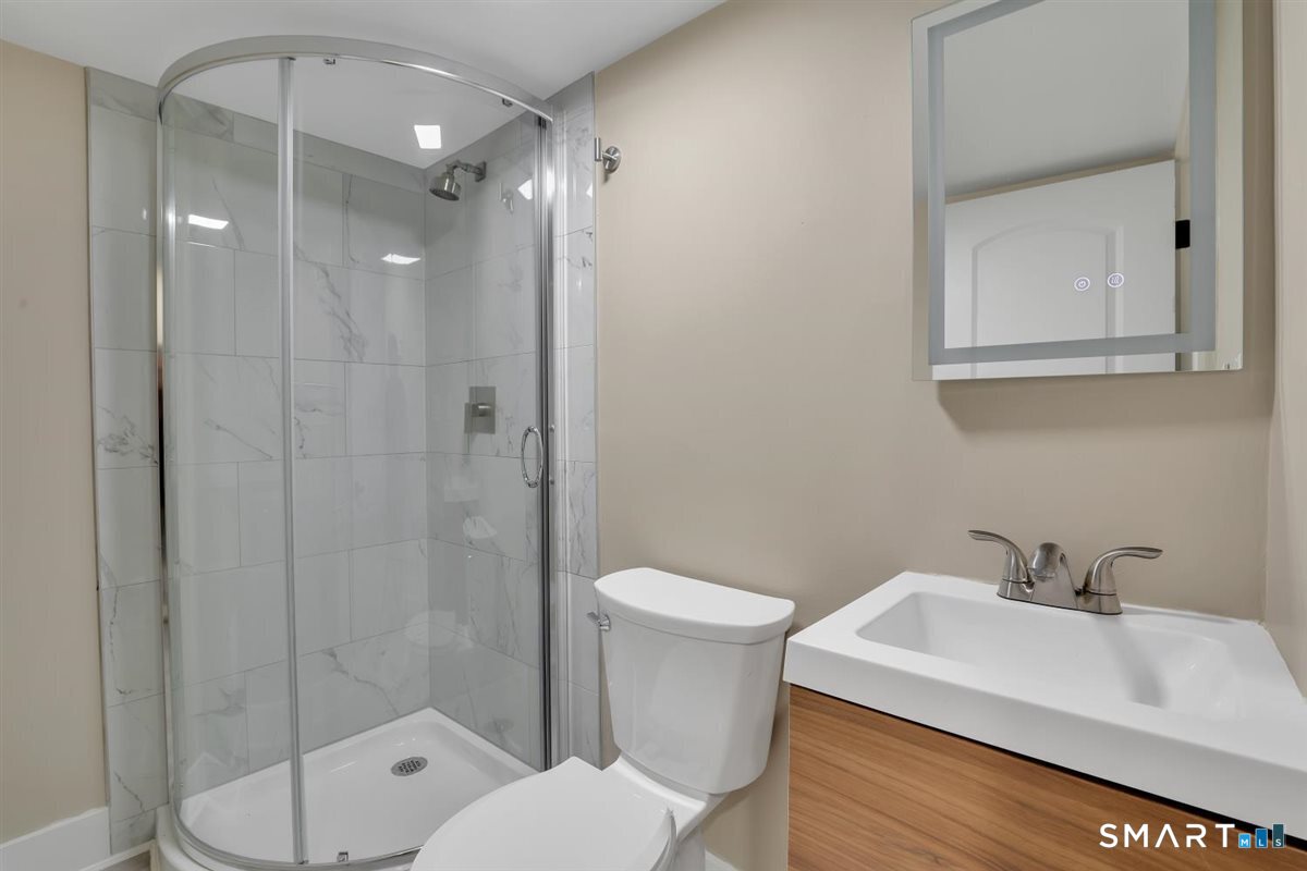 3 Marble Road Enfield, CT 06082 - Photo 32 of 40
