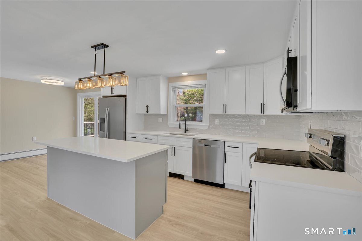 3 Marble Road Enfield, CT 06082 - Photo 6 of 40