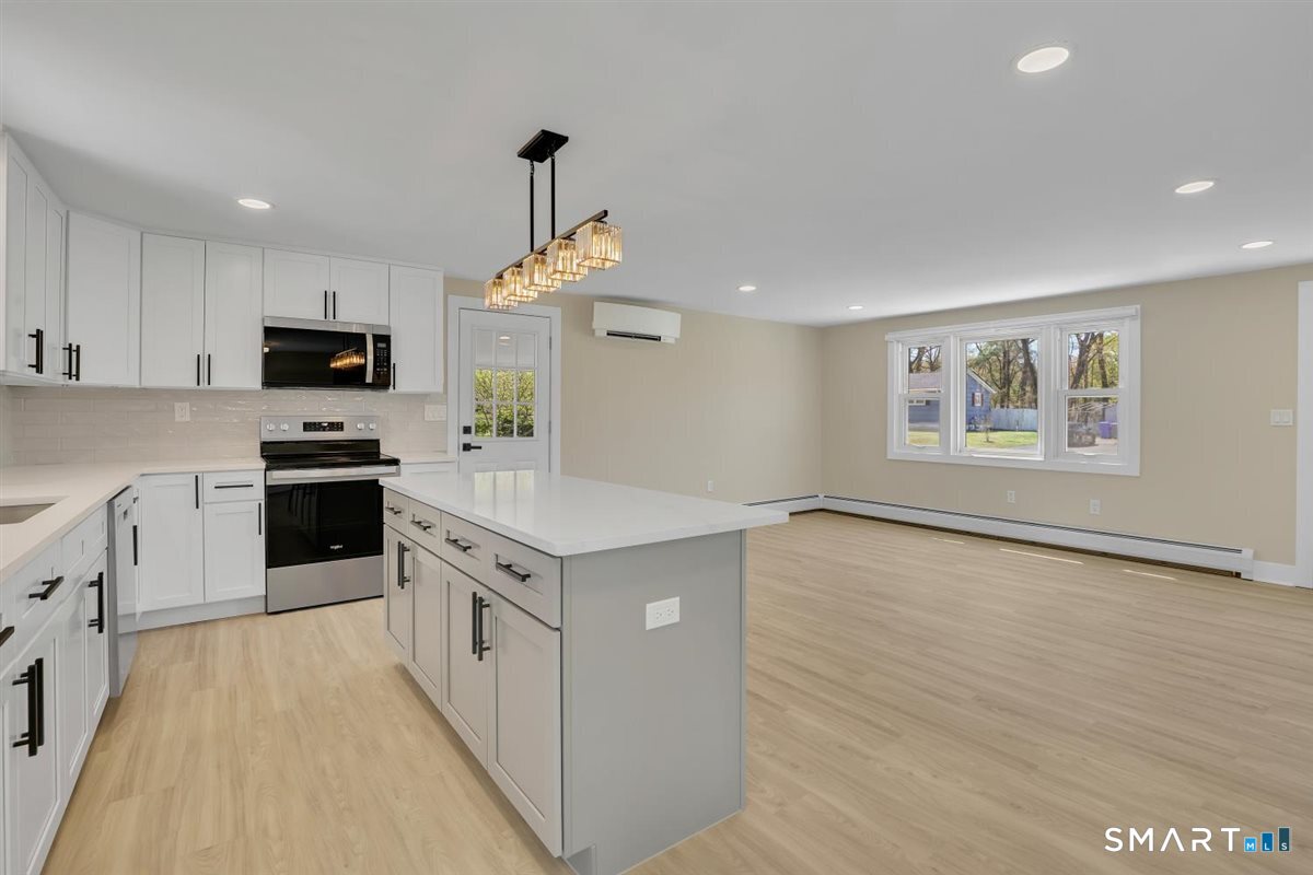 3 Marble Road Enfield, CT 06082 - Photo 10 of 40