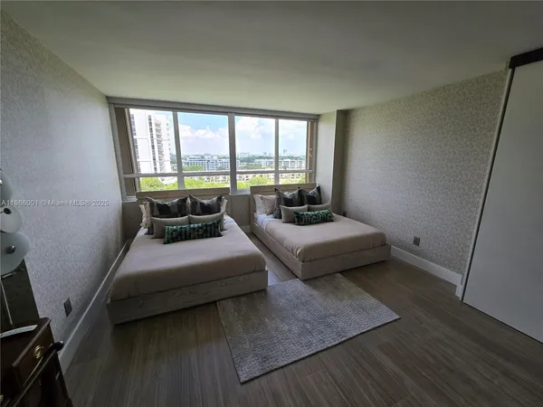 $5,550 | 11113 Biscayne Boulevard, Unit 854, Miami, FL 33181