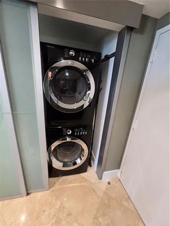 $5,550 | 11113 Biscayne Boulevard, Unit 854, Miami, FL 33181