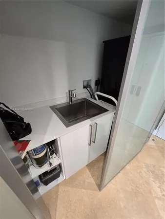 $5,550 | 11113 Biscayne Boulevard, Unit 854, Miami, FL 33181