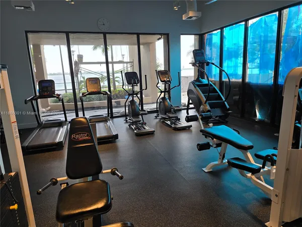 $5,500 | 11113 Biscayne Boulevard, Unit 854, Miami, FL 33181