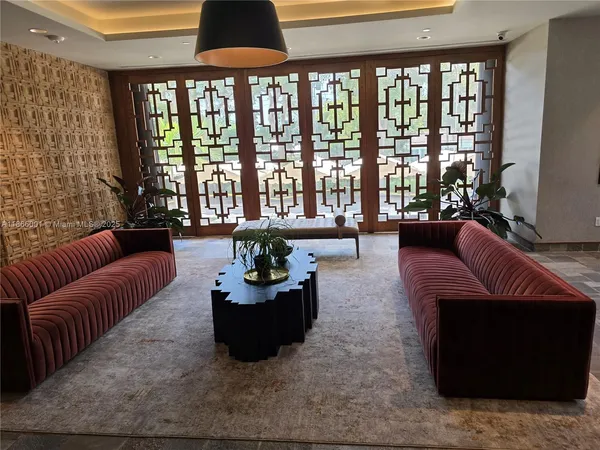 $5,550 | 11113 Biscayne Boulevard, Unit 854, Miami, FL 33181