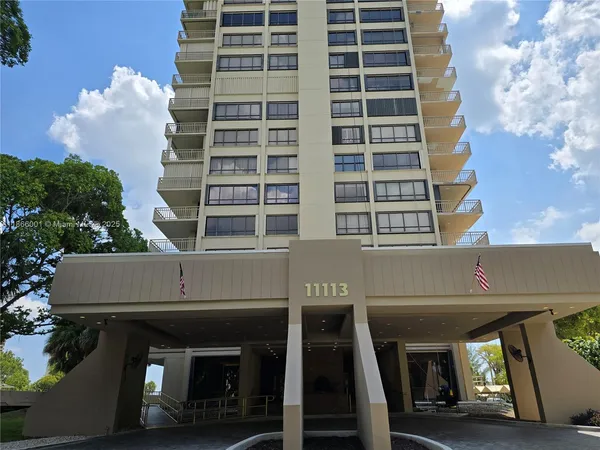 $5,500 | 11113 Biscayne Boulevard, Unit 854, Miami, FL 33181