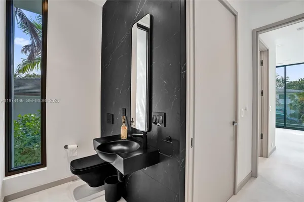 $7,495,000 | 1379 Northeast 104th Street, Miami Shores, FL 33138