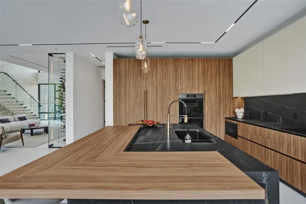 $7,495,000 | 1379 Northeast 104th Street, Miami Shores, FL 33138