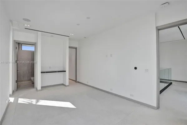 $7,495,000 | 1379 Northeast 104th Street, Miami Shores, FL 33138