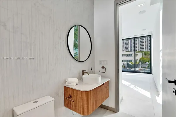 $7,495,000 | 1379 Northeast 104th Street, Miami Shores, FL 33138