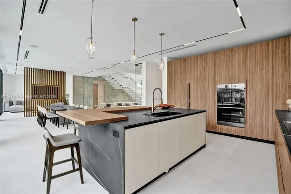 $7,495,000 | 1379 Northeast 104th Street, Miami Shores, FL 33138