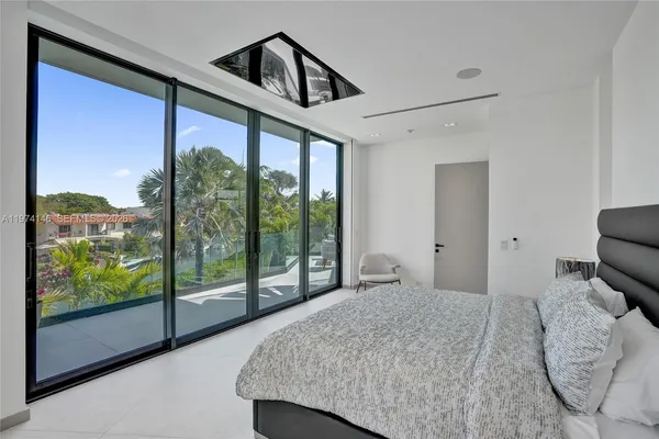 $7,495,000 | 1379 Northeast 104th Street, Miami Shores, FL 33138