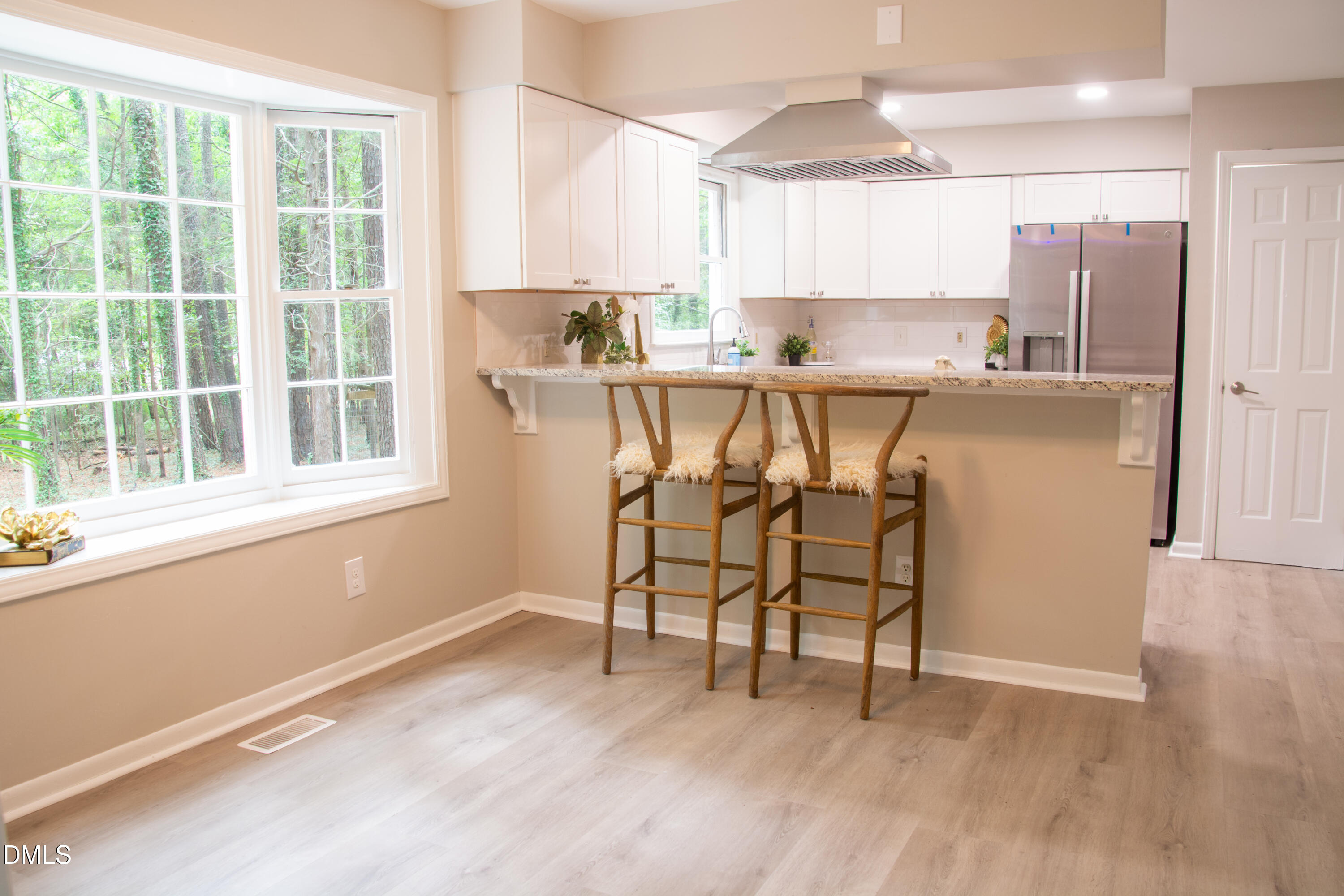 110 Country Road Chapel Hill, NC 27514 - Photo 14 of 37 Country Kitchen 18