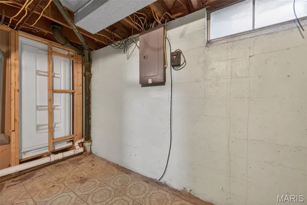 $230,000 | 1226 Westridge Drive, Washington, MO 63090