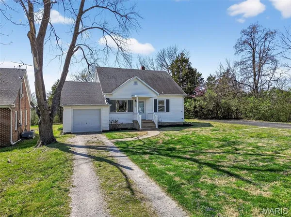 $230,000 | 1226 Westridge Drive, Washington, MO 63090