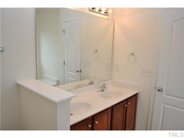 3511 Oneonta Avenue Raleigh, NC 27604 - Photo 6 of 12