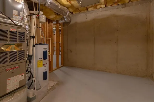 a view of a tree in the middle of a yard