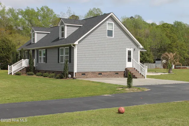 $374,900 | 6370 Honey Hill Road, Hallsboro, NC 28442