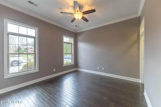 $469,900 | 2383 Mountain Drive, Lenoir City, TN 37772