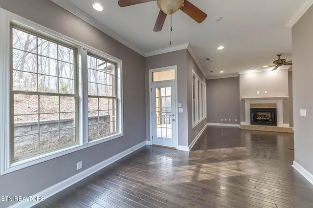 $469,900 | 2383 Mountain Drive, Lenoir City, TN 37772