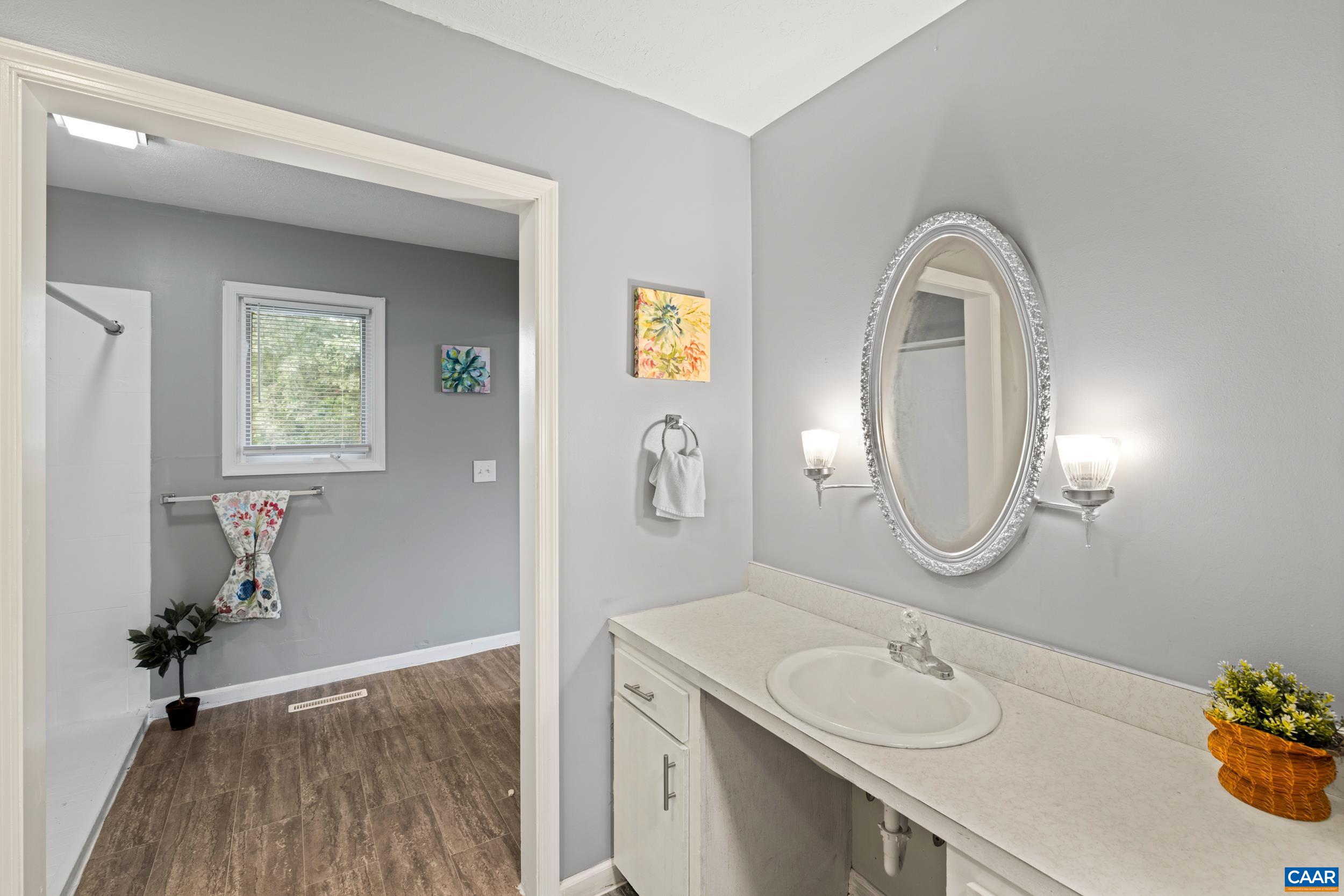 18 Fishersville Road Fishersville, VA 22939 - Photo 17 of 48 Gallery Image 17