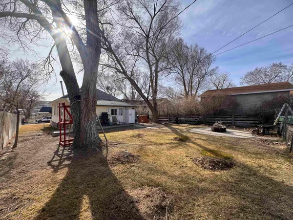 $210,000 | 424 West Railroad Avenue, Green River, WY 82935