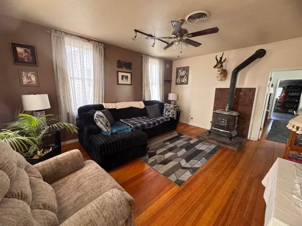 $210,000 | 424 West Railroad Avenue, Green River, WY 82935