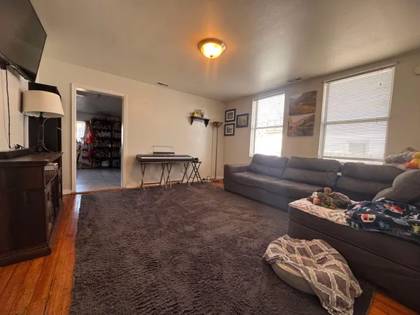 $210,000 | 424 West Railroad Avenue, Green River, WY 82935