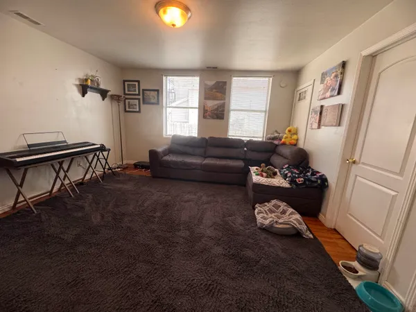 $210,000 | 424 West Railroad Avenue, Green River, WY 82935