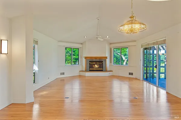 $1,350,000 | 251 Cavedale Road, Sonoma, CA 95476