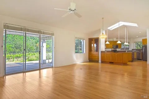 $1,350,000 | 251 Cavedale Road, Sonoma, CA 95476