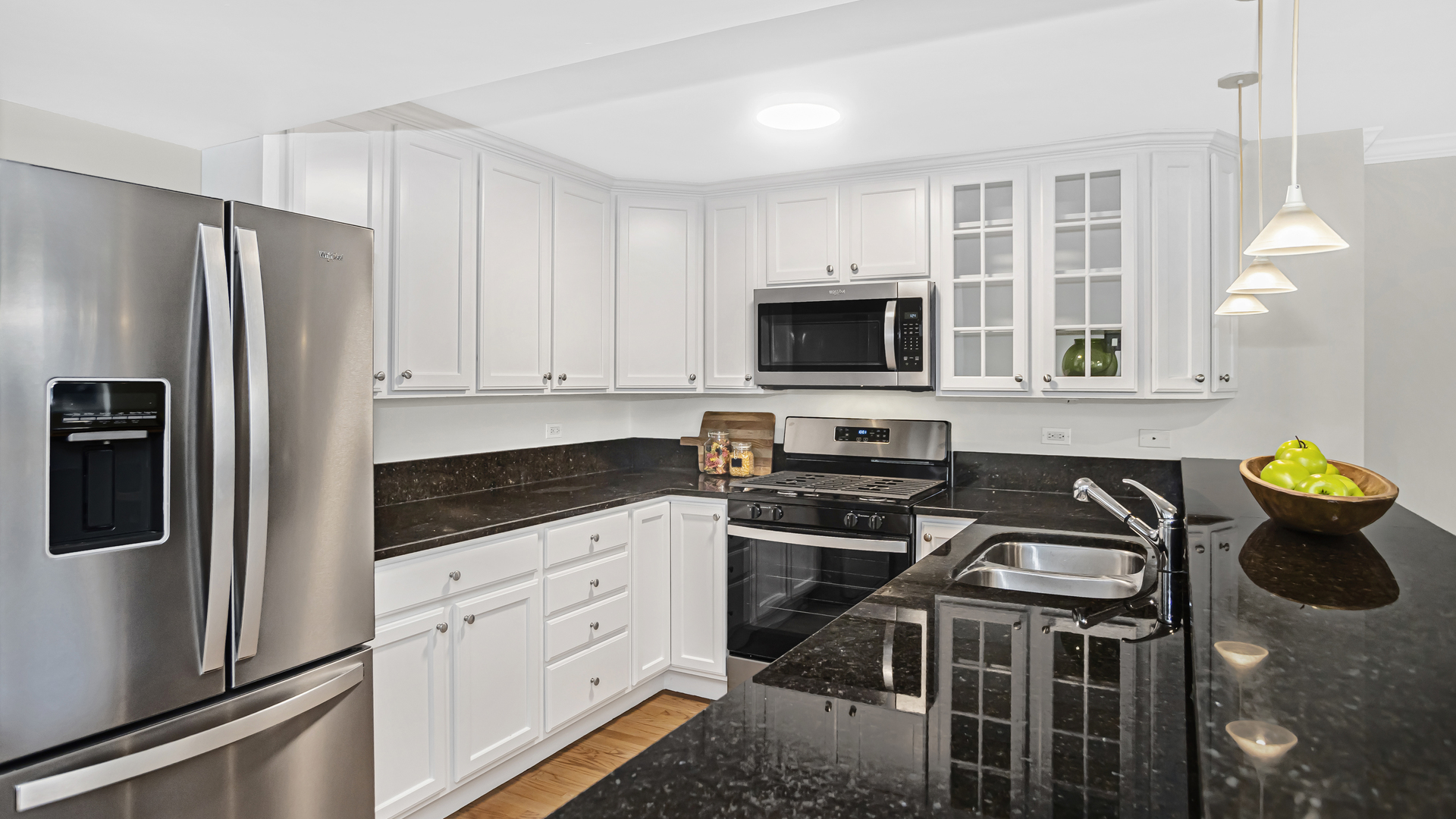 1405 West Rascher Avenue, Unit G Chicago, IL 60640 - Photo 5 of 14 Gallery Image 5