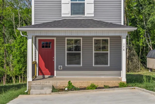 $1,495 | 178 Oak Street, Clarksville, TN 37042