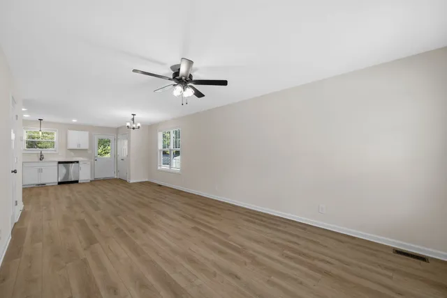 $1,495 | 178 Oak Street, Clarksville, TN 37042