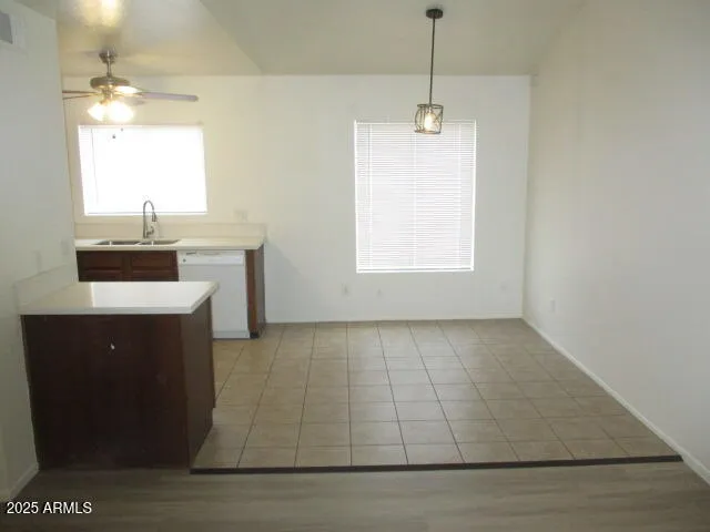 $1,195 | 906 North Revere, Unit 202, Mesa, AZ 85201